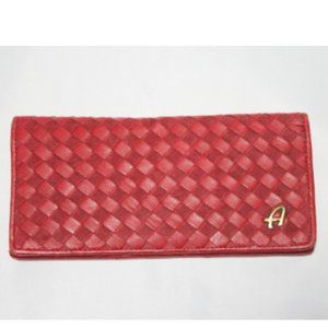 Woman's Wallet